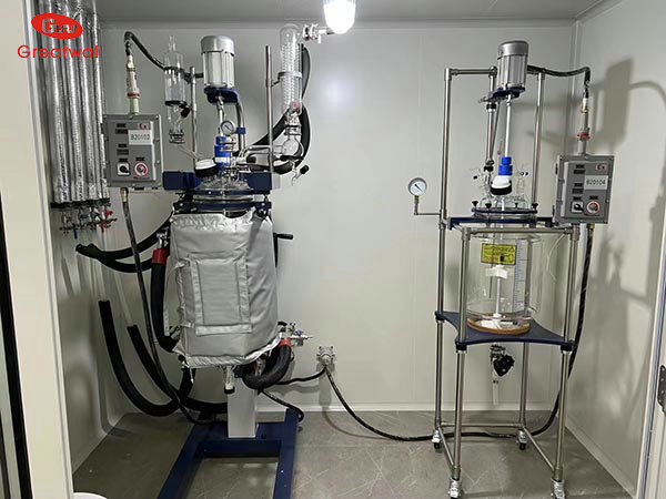 單層玻璃反應(yīng)釜是怎么加熱的？