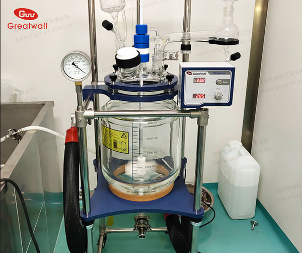 雙層玻璃反應(yīng)釜四氟乙烯墊片如何使用？